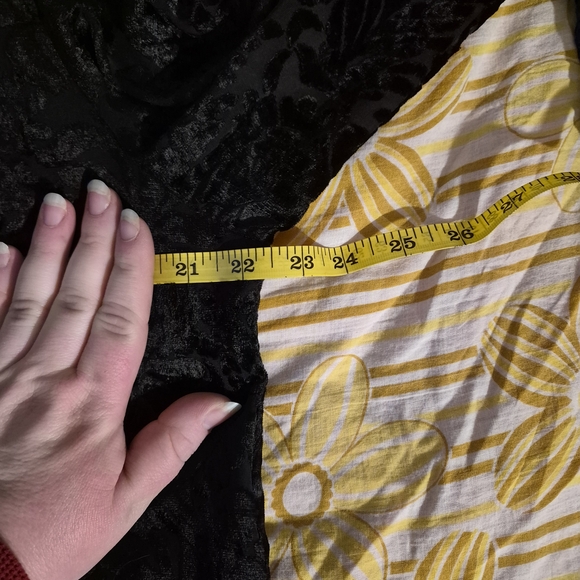 Black Velvet Burnout Button-Front Blouse - Women - Picture 7 of 8